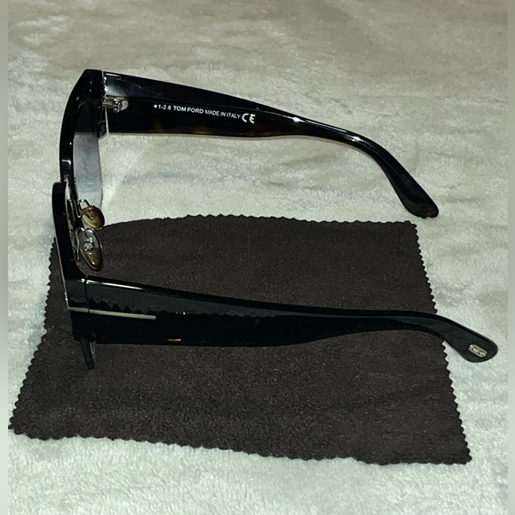 Tom Ford Dakota 02 sunglasses TF554  Black Sunglasses with Case EUC - Picture 5 of 10